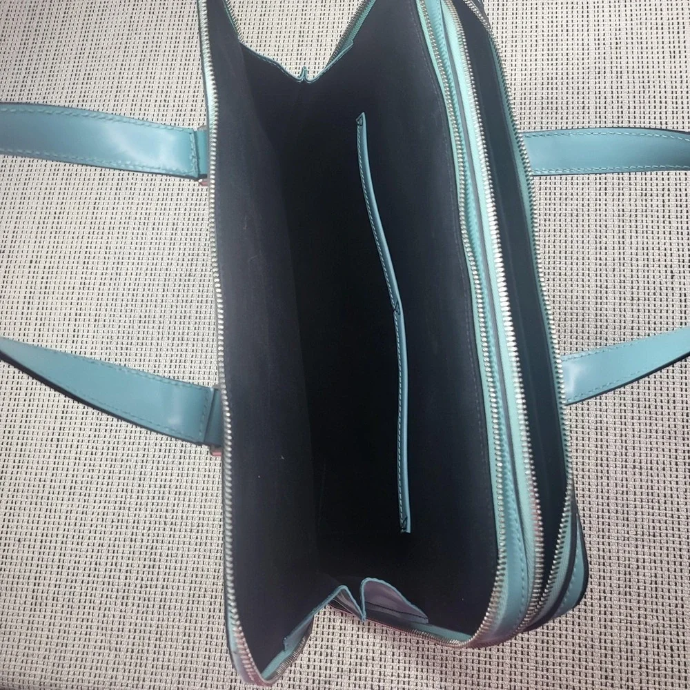 Salvatore Ferragamo Gancini Laptop Bag‎ Womens Large Turquoise Leather Embossed